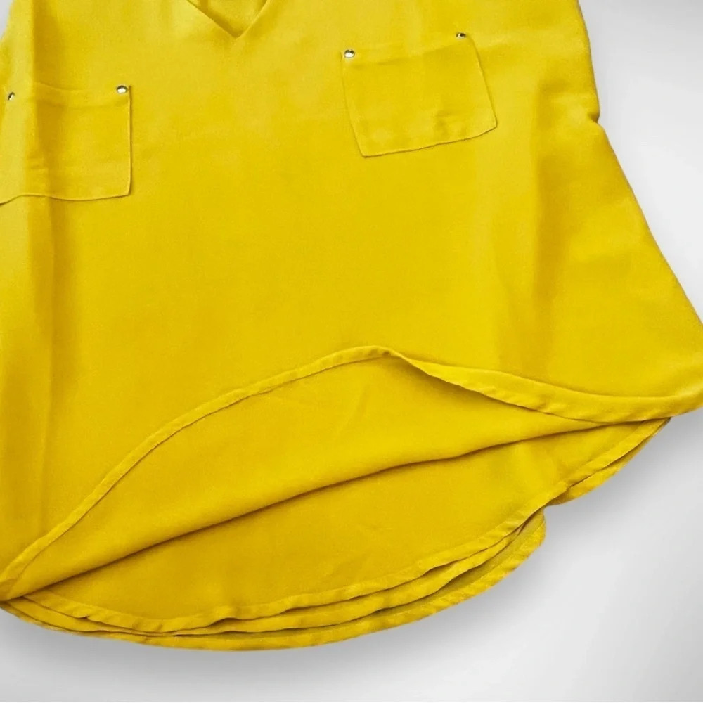 NORAH Women's Yellow Sleeveless V Neck Lined Blouse Medium | EUC‎ - Picture 7 of 9